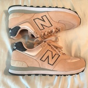 Light pink and black glitter New Balance 574